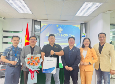 THQ GROUP & EI GROUP
